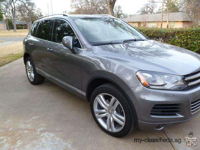 2012 Volkswagen Touareg TDI Very Clean and in good condition