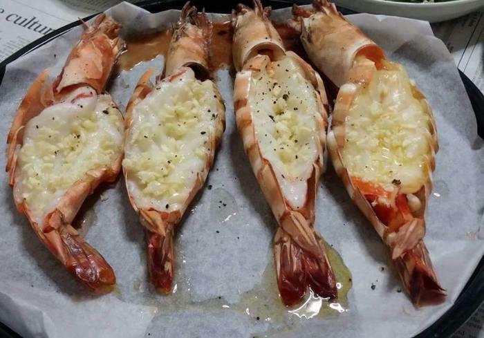 Jumbo tiger prawns for sale