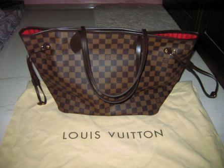 WTS Lv Neverfull Bag 300!