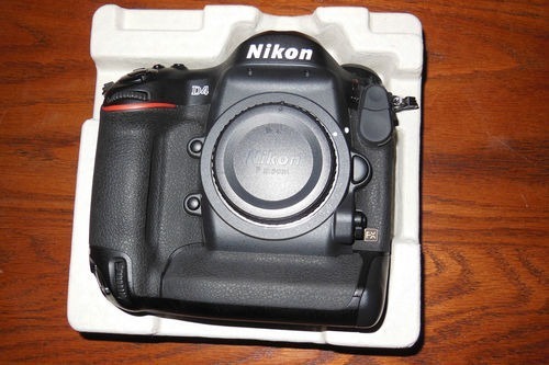 Nikon D4 16.2 MP Digital SLR Camera