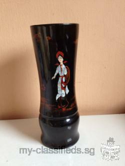 Black Lacquer Wooden Vase