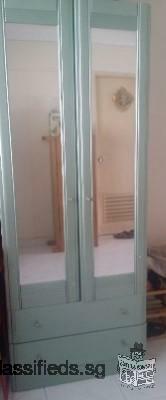 very nice color wardrobe, special color, good condition