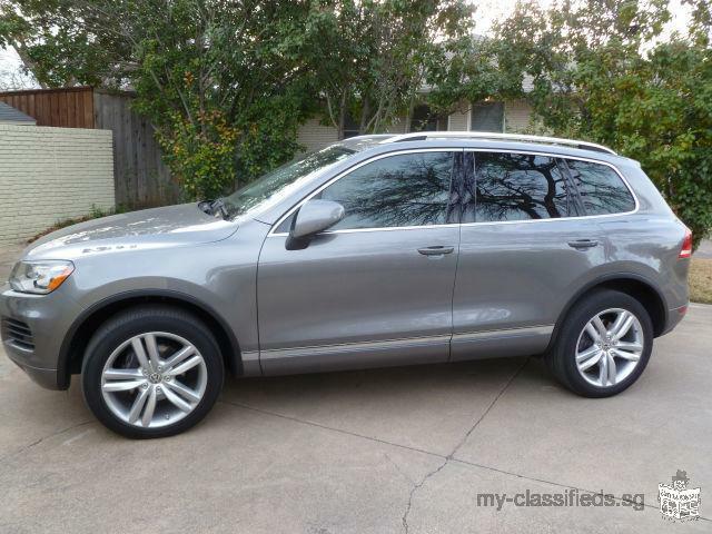 2012 Volkswagen Touareg TDI Very Clean and in good condition