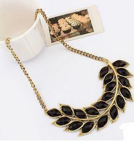 Brands new leaf necklace