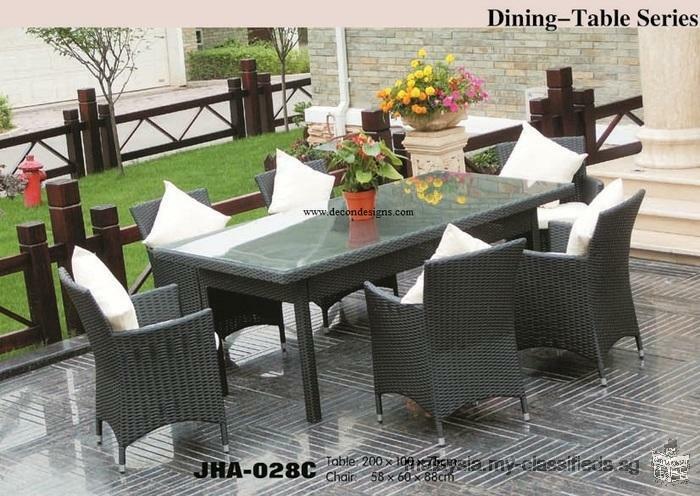 Decon outdoor wicker furniture showroom