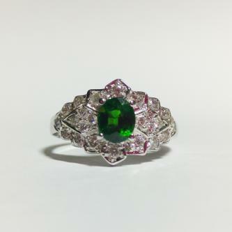 Elegant Tsavorite Ring with Diamonds