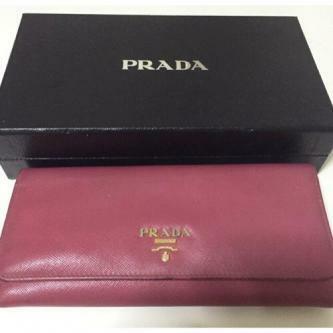 Prada Saffiano Peonia Wallet