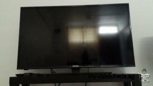 Skyworth 40 LED TV