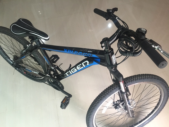 vends velo acheté moins d'un mois